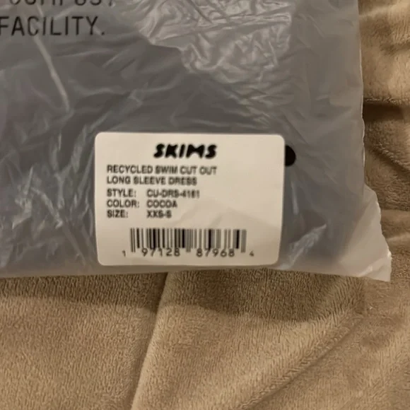 Skims “Warp Knit Cover Up” brand new - Picture 3 of 6